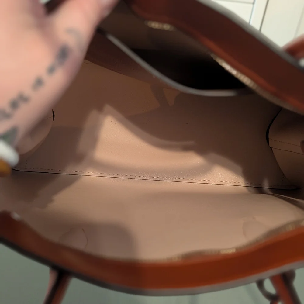 NEW Kate Spade Tan Leather Satchel With Bag Charm - Picture 5 of 6